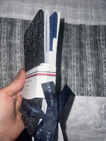 new tech fleece 2023: TOMMY HILFIGER svetlucave čarape univerzalna veličina NOVO Dobijene — 3