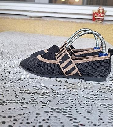 superstar crne: Baletanke – veličina 36 - NOVE, preudobne - Gazište: 22,5 cm - Boja — 3
