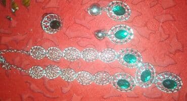 Personal Items: Set. Ogrlica, mindjuse i prsten. Novo — 2