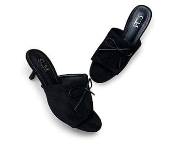 air max triple black: Elegantne ženske mule sandale C.M Paris u crnoj boji. - Otvoreni — 1