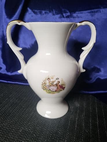 mojca trosed cena: Vaza 70te Zajecar porcelan. Vaza porcelanska perfektna,pozlata — 1