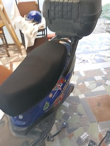Prodajem elektricni skuter sa 5 baterije sve radi dobro ide 250 na lalafo.rs Prodajem elektricni skuter sa 5 baterije sve radi dobro ide 250