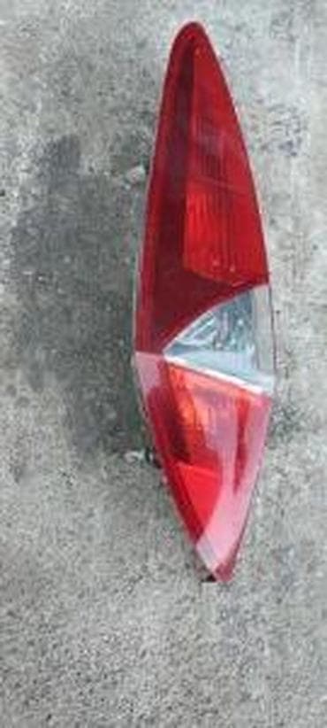 amortizeri citroen c3: FIAT PUNTO 3 STOP SVETLO 3 VRATA | Ispravni oba na stanju. Skinuti — 3