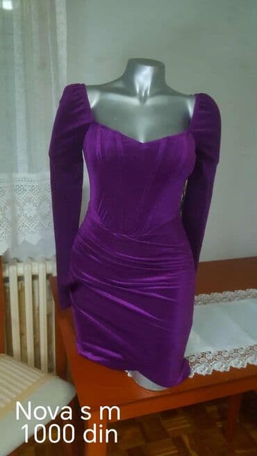 S vel nova, zip na leđima