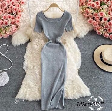 novogodisnje haljine za devojcice: Haljina: 1600 dinara 
2.kom = 2200 dinara — 9