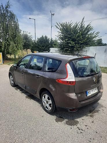 dizalica za auto na vazduh: Renault Megane Grand Scénic –2013 godište, porodični MPV 1461 kubik — 3