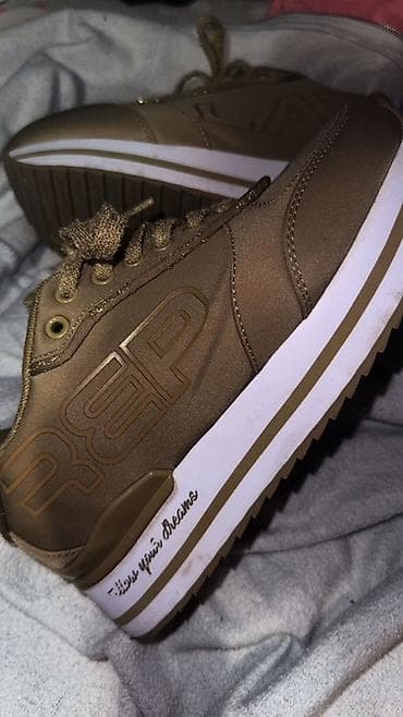nike patike sa resama: Patike platforme – maslinasto braon - Model sa povišenim đonom na — 1