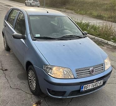 Voyah: Fiat Punto, 2009. godište, 5 vrata, svetloplava boja, registrovan do 7 — 3