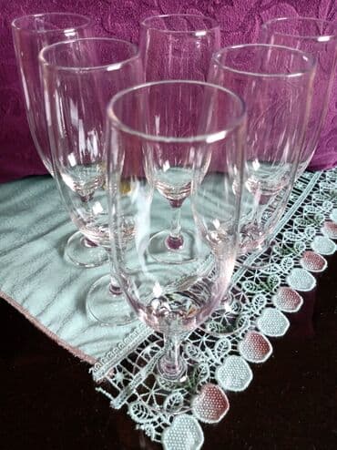 swarovski case za vino cena: Case nove visoke za vino. Komada.6. Visina. 18cm — 4