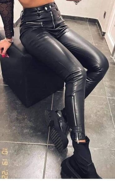 eko koza pantalone: Pantalone
Eko koža
Jos u xs vel
2600dinara — 1