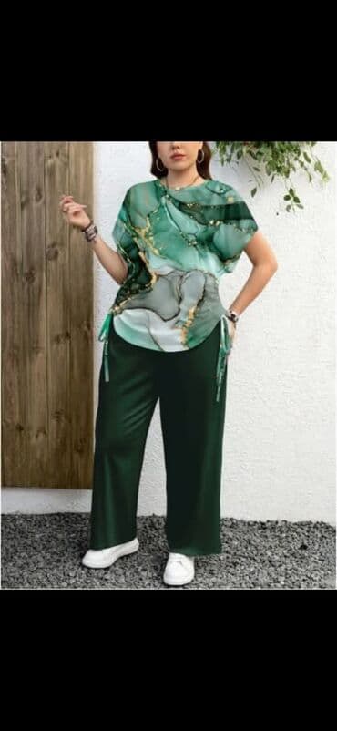 kompleti za žene: Cena 3400din Vel 0XL,1XL,2XL,3XL,4XL Poručuje se,isporuka za nedelju — 2