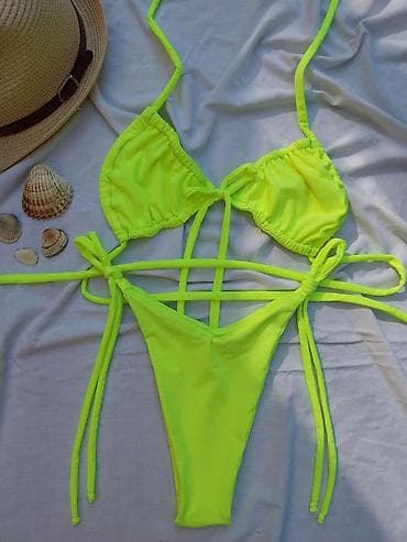 Kape i aksesoari: Neonski bikini set – trodelni dizajn sa podesivim vezivanjem - Model — 3
