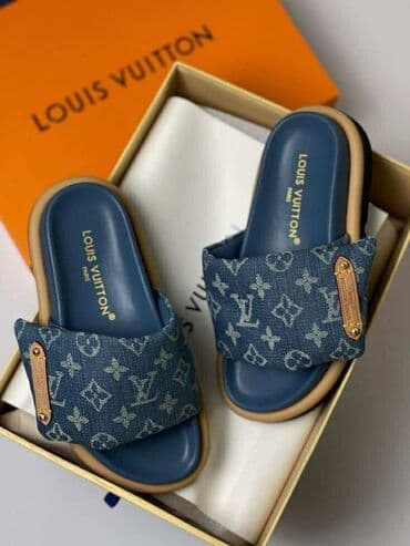 Fashion slippers, 38