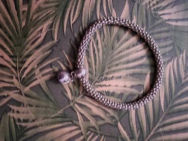 Pleteni metalni narukvica – srebrnaste boje - Elegantna, kružna