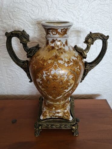 vaza sa cvecem crtez: Vaza nova iz 50ih god. porcelan,neka vrsta legure. rucni rad — 6