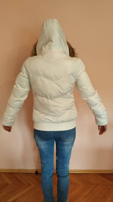 Women's Clothing: Bela ženska zimska jakna S veličine, u odličnom stanju, nošena je par — 4