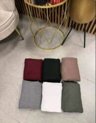 haljine sa dekolteom: Haljina Ribana, pletena maxi haljina sa spuštenim ramenima i dugim — 2