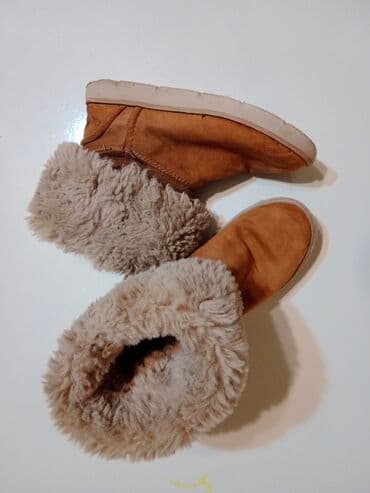 sinsay obuca srbija: Ugg čizme, Zara, Veličina - 34 — 1