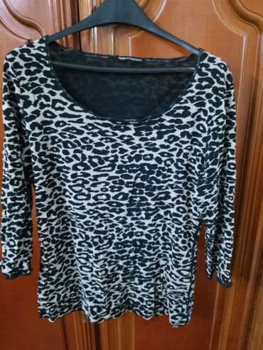 Bluze: Tri za 1000din.po izboru — 1