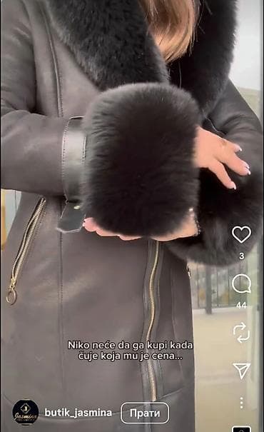 mona torbe crne: Elegantni dugi crni monton sa raskošnim krznom Polarne lisice - — 4