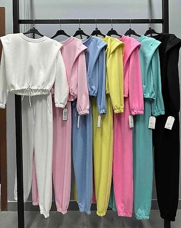 Skirts: Damski duks + donji deo trenerke – komplet - Kroj: moderan crop duks — 4