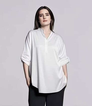 sive pantalone i bela kosulja: Kosuljica 
2200din 
XXXXL — 6