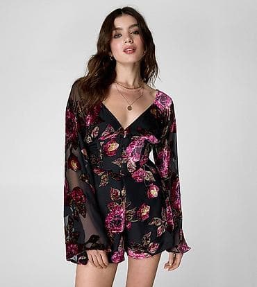jakna icine m: Izuzetno atraktivan kratki kombinezon poznatog brenda Nasty Gal, model — 1