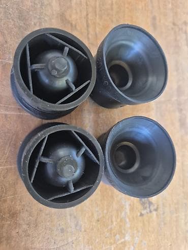 audi a8 2 tfsi: Gumice poklopca motora Audi VW Seat Skoda Nove gumice poklopca motora — 1