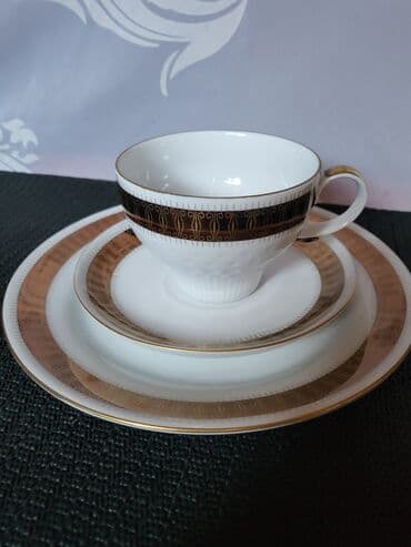 porcelanske solje za caj: Set porcelanski Kahla Istocna Nemacka 70te. Trodelni set,nigde — 2
