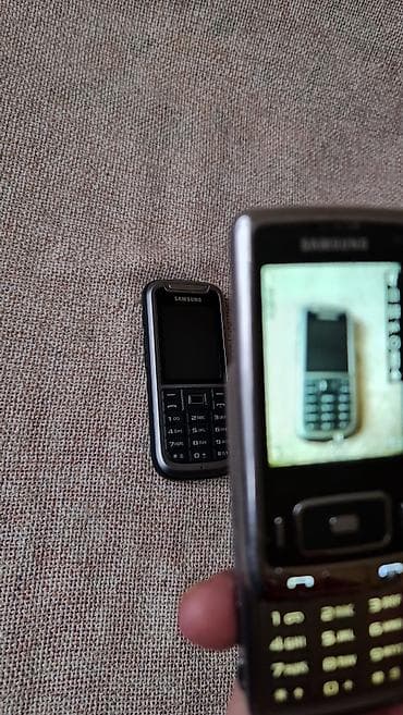 Car Electronics: Samsung SGH-G800 klizni telefon sa naglaskom na kameru - 5 MP kamera — 4