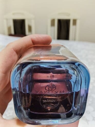 lak za kosu sa sljokicama: Ženski parfem, Armani, Original — 4