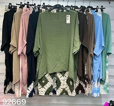 dizel torbe: Ženski komplet – široka majica + pantalone Opis: - Dvodijelni komplet — 3
