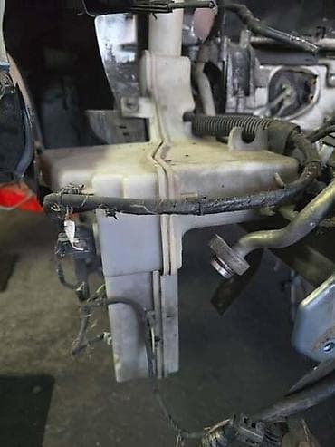 punjači za akumulatore: BOCA ZA BRISAČE ZA VOLKSWAGEN PASSAT CC OD 2006. DO 2011. GOD — 1