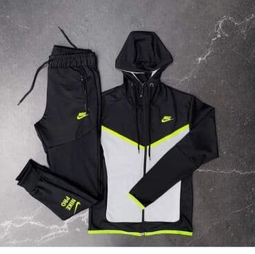 Muske komplet trenerke samo 4400 din komplet Velicine S, M, L, XL