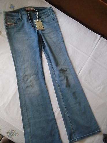 pantalone colours: Sada 1200 Nove Legend farmerke, nogavice se dole šire, veličine 31 x — 1