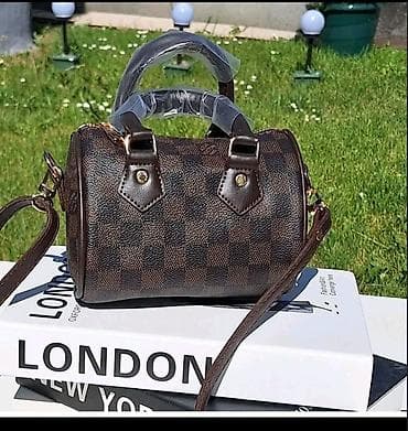 muške poslovne torbe samsonite: Torbice 
16x12
3800din
💋 — 1