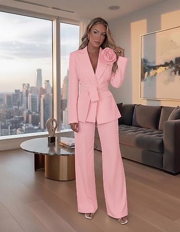 chanel beograd: Prelep elegantan komplet 3800 din
S m l
3800 din — 2