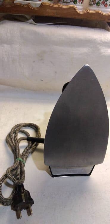 lampa za nokte lidl: Pegla Elma Rowenta tip 990.,1000 W laka 1020 gr.duzina kabla 178 — 4