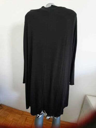 Kardigan 54/56 Novo poliester elastin crna sirina ramena 54 sirina — 2