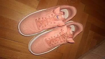 obuca bata novi sad: Ženske patike u pastelno roze boji, inspirisane klasičnim košarkaškim — 2