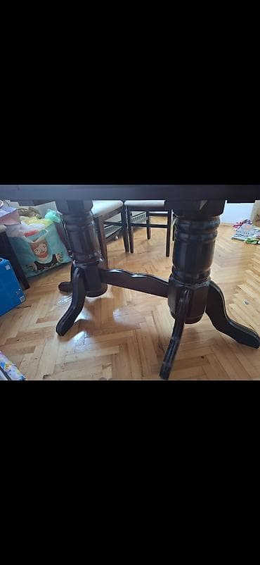 Drveni trpezarijski sto na razvlačenje - Materijal: masivno drvo