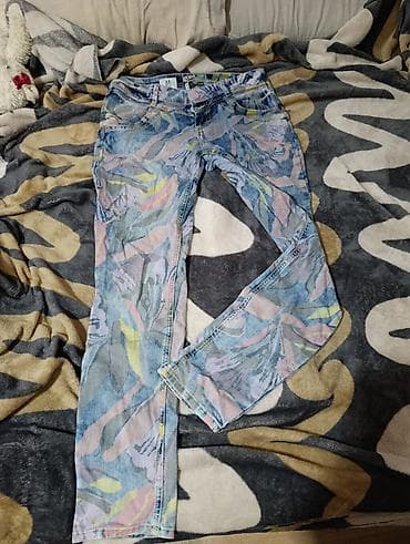 nesal pantalone: Ženske farmerke Be You by drolatica - Model: klasičan kroj sa ravnim — 2