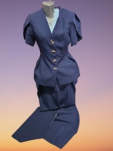 Elegantni ženski komplet – sako i pantalone Veća serija - Boja: teget