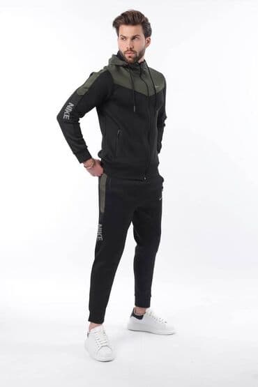 nike air max command cena: Nike muška trenerka

Novo
Mokra likra
Veličine m l xl 2xl — 6