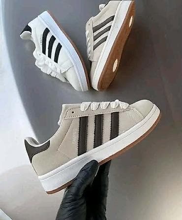 patike cipele: Campus
Cena: 3500
Din
Brojevi: 36-46
PS✨ — 10