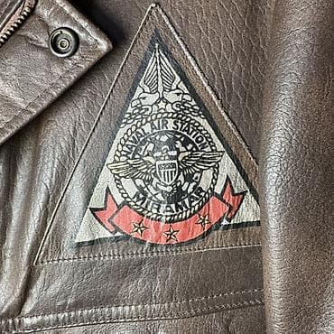 kosulje waikiki: Kožna pilotska jakna “A-2” stila sa ručno oslikanim motivima - — 3