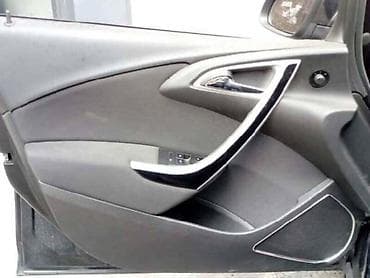 Car Interior Parts: TAPACIR VRATA ZA OPEL ASTRA J OD 2009. DO 2015. GOD. | Polovni — 1