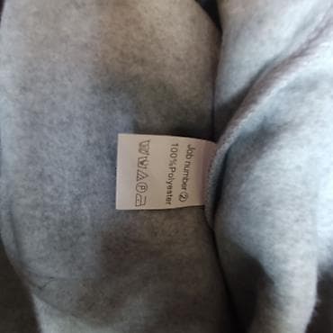 Lične stvari: Siva dukserica s kapuljačom “Rose from the Ashes” - Materijal: 100% — 3