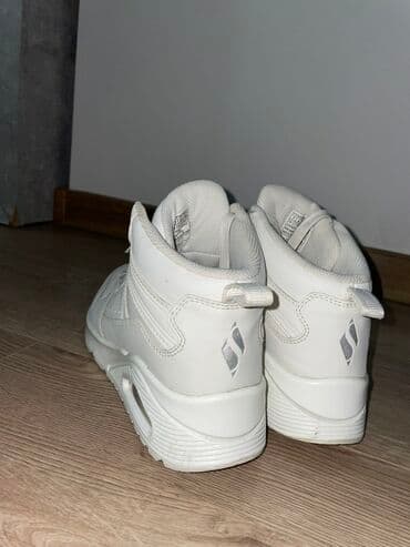 skechers decije patike svetlece: Skechers patike – visoki model, bela boja - Brend: Skechers (logotip — 3