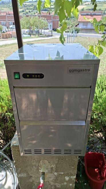 polovne šivaće mašine: Profesionalna mašina za led – ggmGastro - Samostojeći aparat od — 2